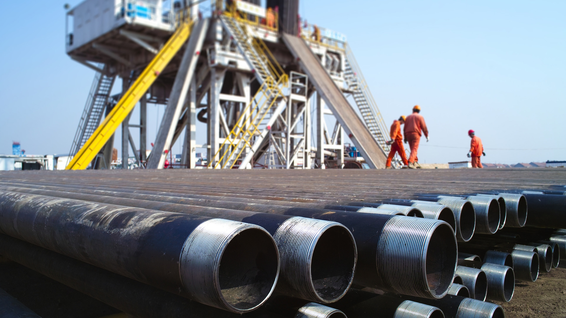 offshore-oil-rig-workers