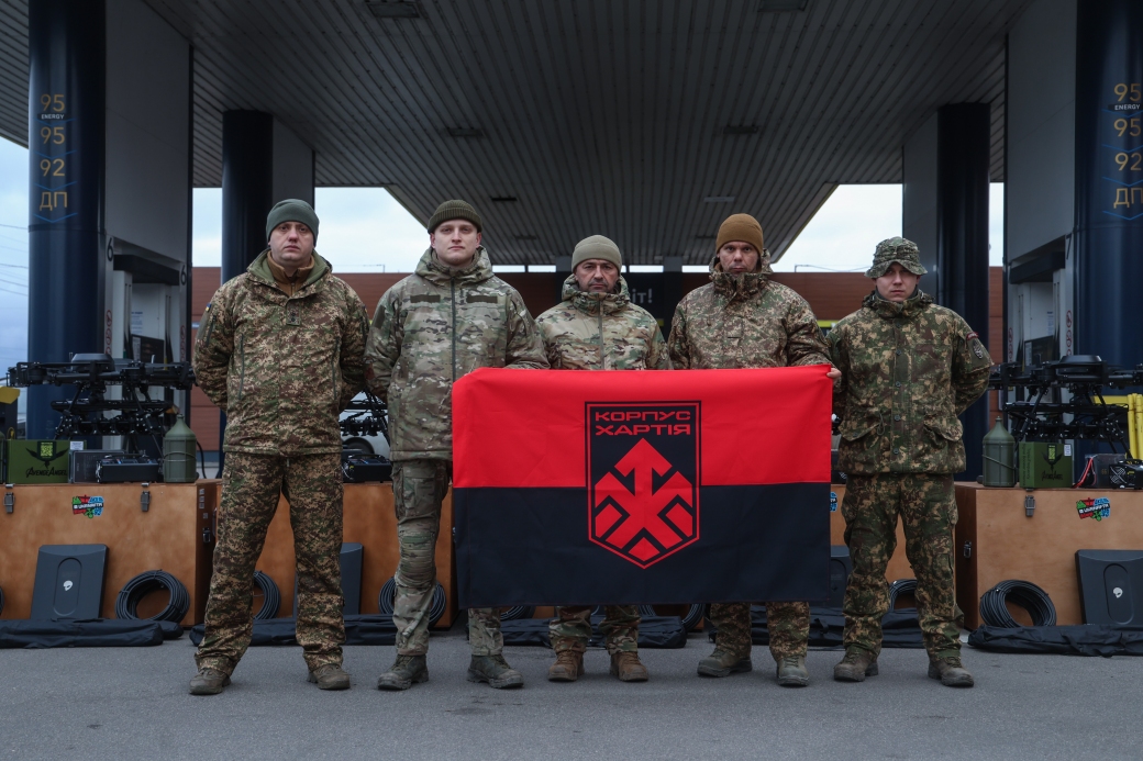 Нова допомога &laquo;Хартії&raquo; UKRNAFTA передала бійцям дрони та обладнання